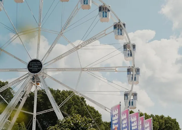 Отель Am Fischmarkt 3*